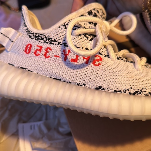 Yeezy Boost 350 V2
